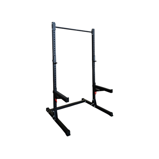 Dettaglio J-Hooks in acciaio e struttura a base aperta Half Rack FIT Cozzo Strength, supporto stabile per squat e panca con ingombro ridotto.