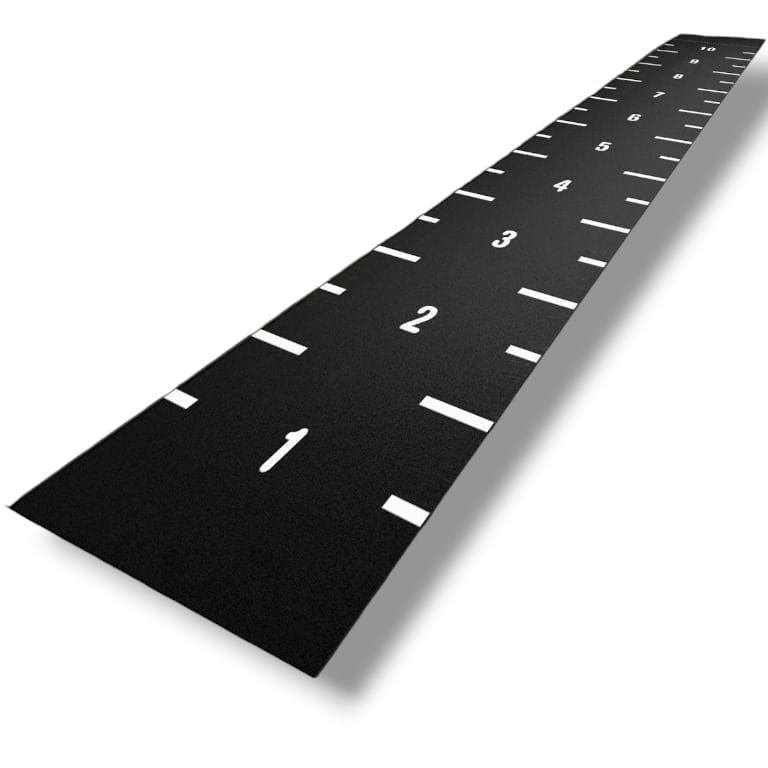 Dettaglio fibra sintetica ad alta densità e numerazione intarsiata Erba Pro Cozzo Strength, superficie anti-abrasione progettata per resistere a carichi pesanti e calpestio intenso.