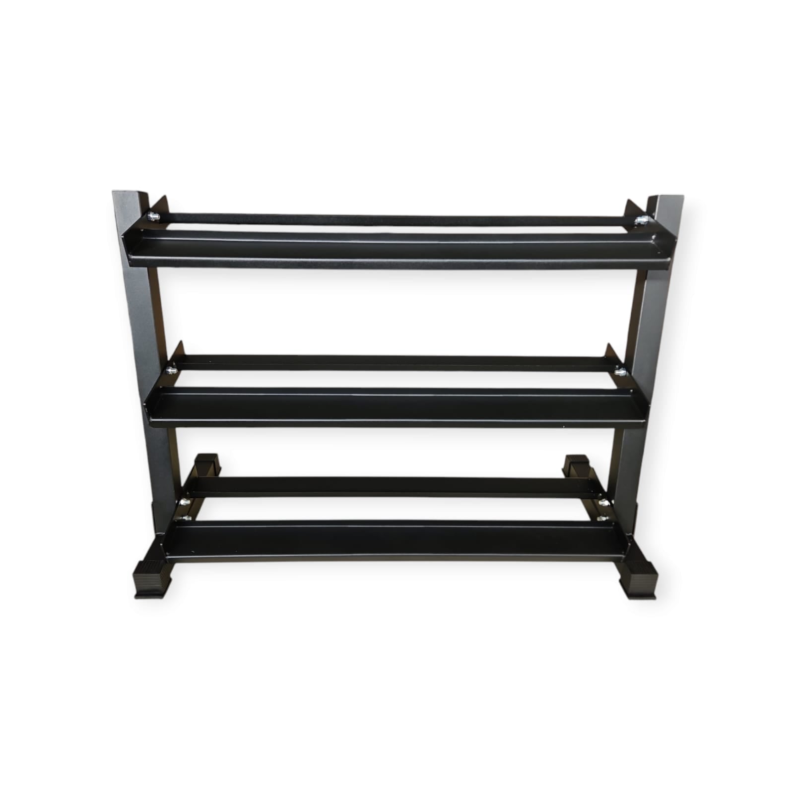 Dettaglio ripiani inclinati e bordi di sicurezza Rastrelliera Cozzo Strength, rastrelliera per manubri gommati o esagonali con design ergonomico e finitura antigraffio.