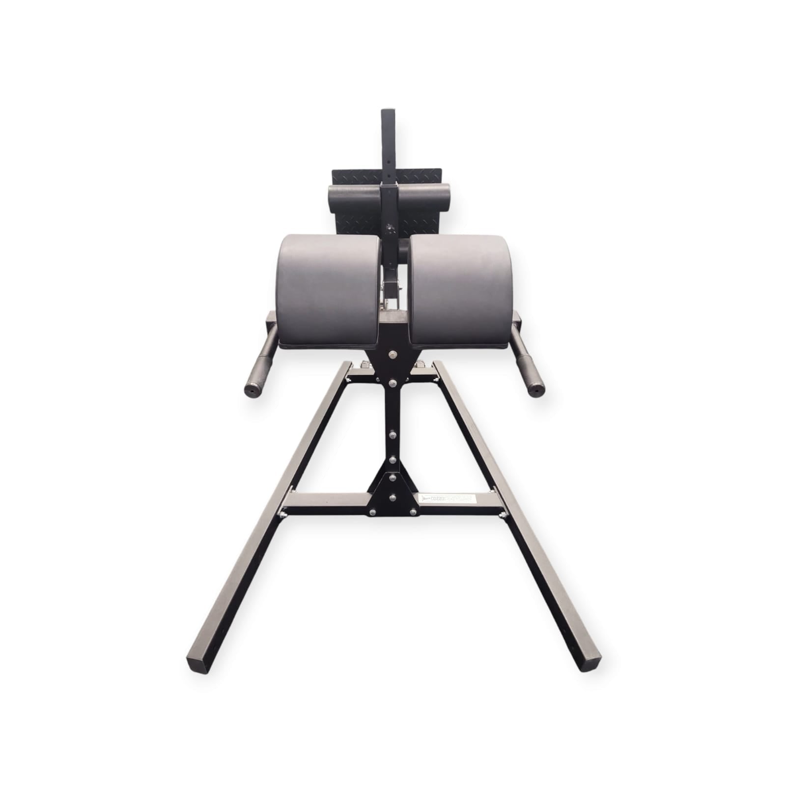 Dettaglio rulli in schiuma ad alta densità e sistema di regolazione orizzontale GHD Cozzo Strength, supporto ergonomico per Sit-up e Hip Extension in sicurezza.