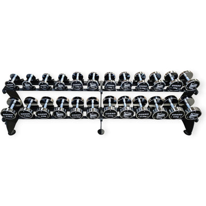 Dettaglio stoccaggio ordinato 12 coppie manubri cromati su rack Cozzo Strength - Design Salvaspazio per Home Gym Elite