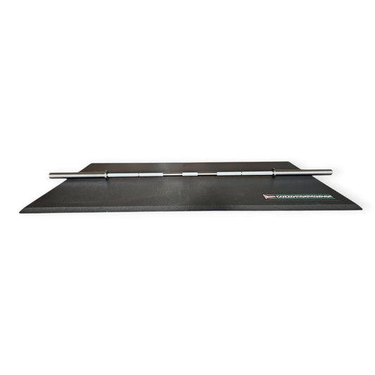 Dettaglio telaio perimetrale e zona di appoggio bilanciere Pedana Pro Élite Cozzo Strength, struttura heavy-duty per protezione pavimentazione e riduzione rumore.
