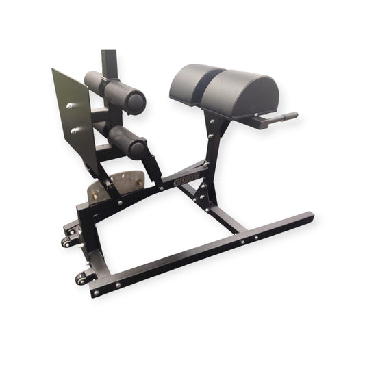 GHD Glute Ham Developer professionale Cozzo Strength Equipment, stazione per allenamento catena posteriore, glutei e femorali con telaio in acciaio rinforzato.