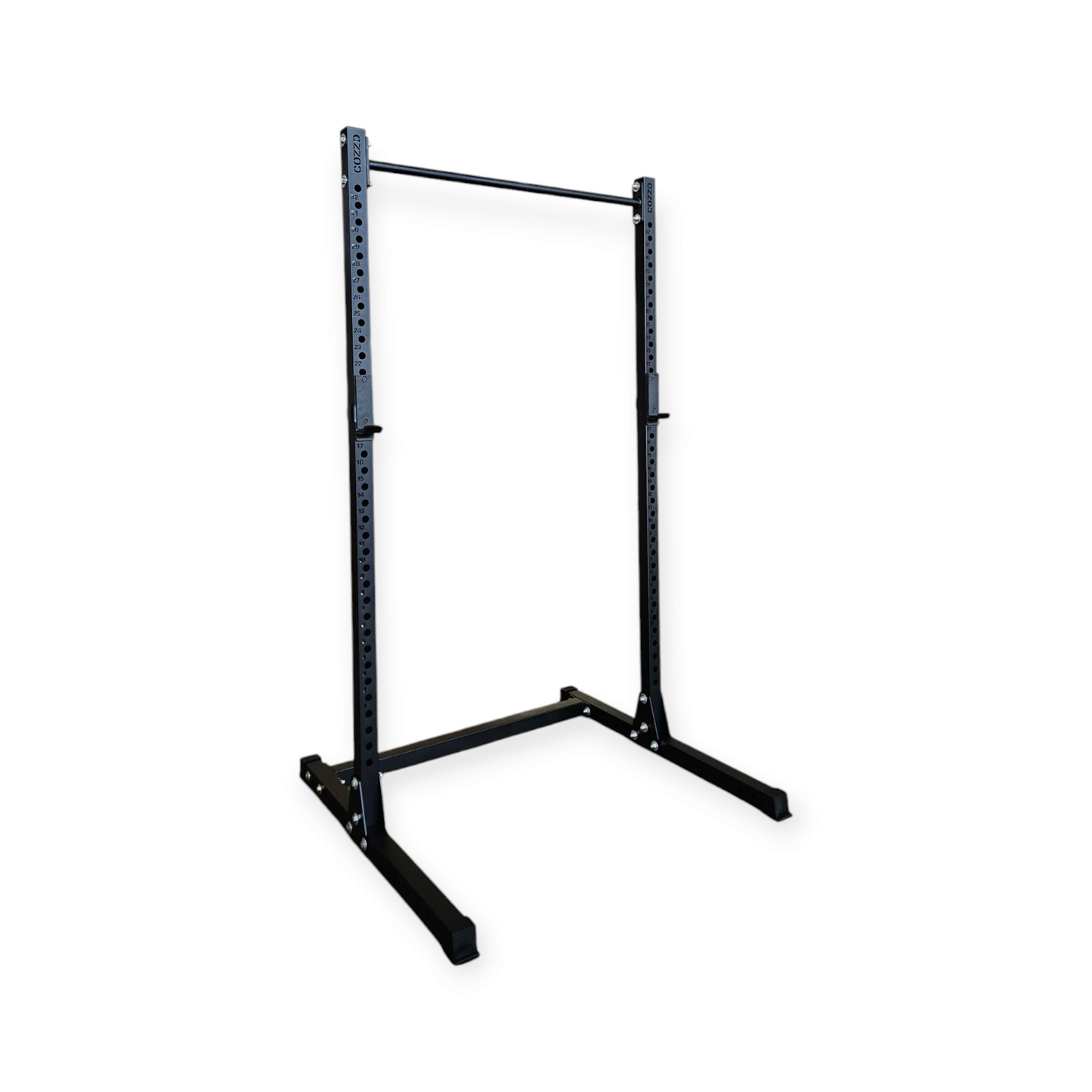 Half Rack FIT Cozzo Strength Equipment, stazione per sollevamento pesi compatta con barra trazioni e supporti bilanciere regolabili per Home Gym.