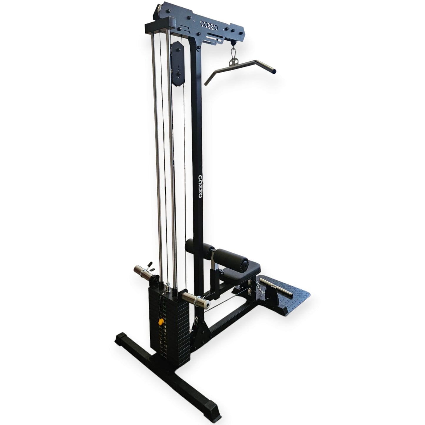 Lat Machine professionale Cozzo Strength Equipment con pacco pesi da 80kg e sistema di carico libero supplementare, stazione dorsali ibrida per carichi elevati.