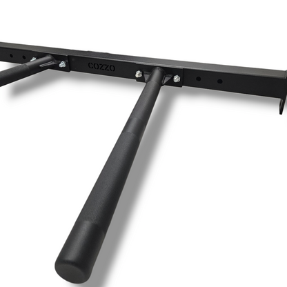 Vista dall'alto delle parallele convergenti con rivestimento nero e verniciatura a polvere per Streetlifting.